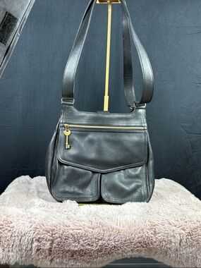 Fossil 75082 Vintage Black Pebbled Leather Multi-Pocket Crossbody Shoulder Bag